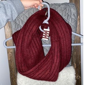 NWT henri bendel burgundy cashmere infinity scarf